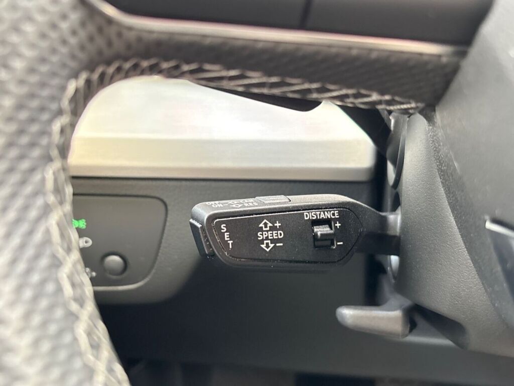 Audi Q5 2021 Harmaa