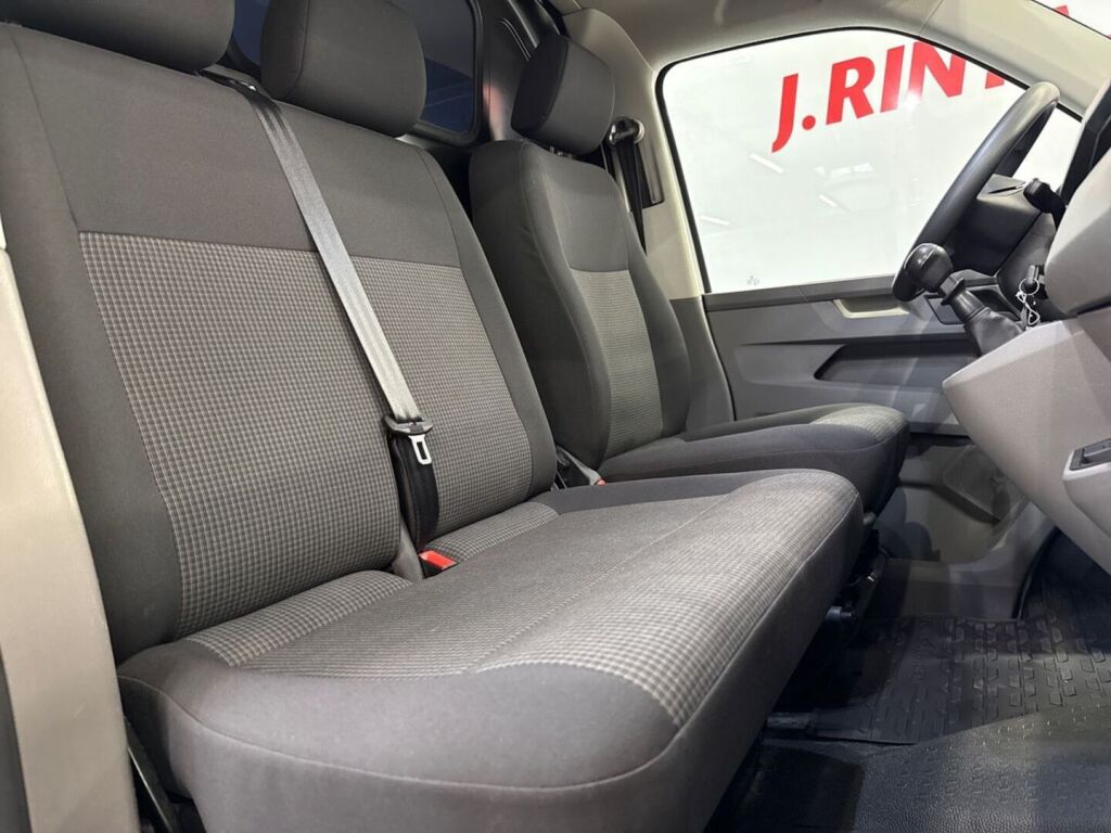 Volkswagen Transporter 2021 Valkoinen
