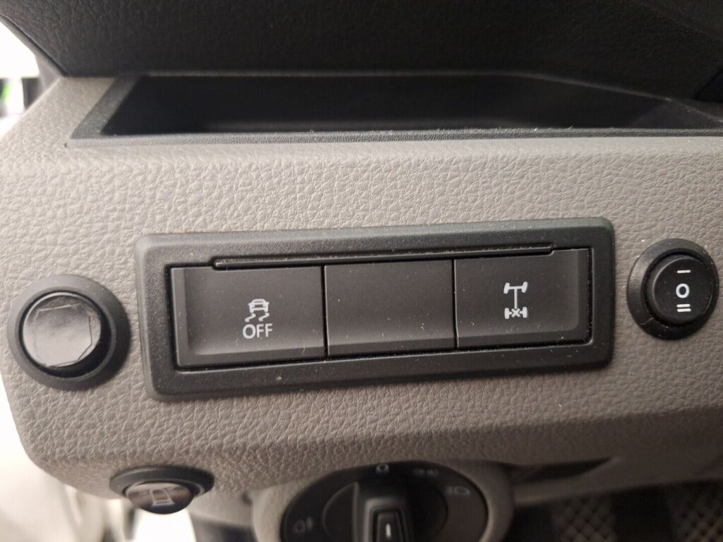 Volkswagen Transporter 2021 Valkoinen