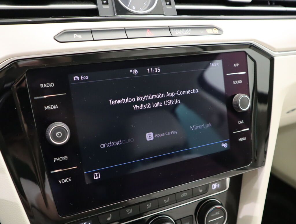 Volkswagen Passat 2018 Harmaa