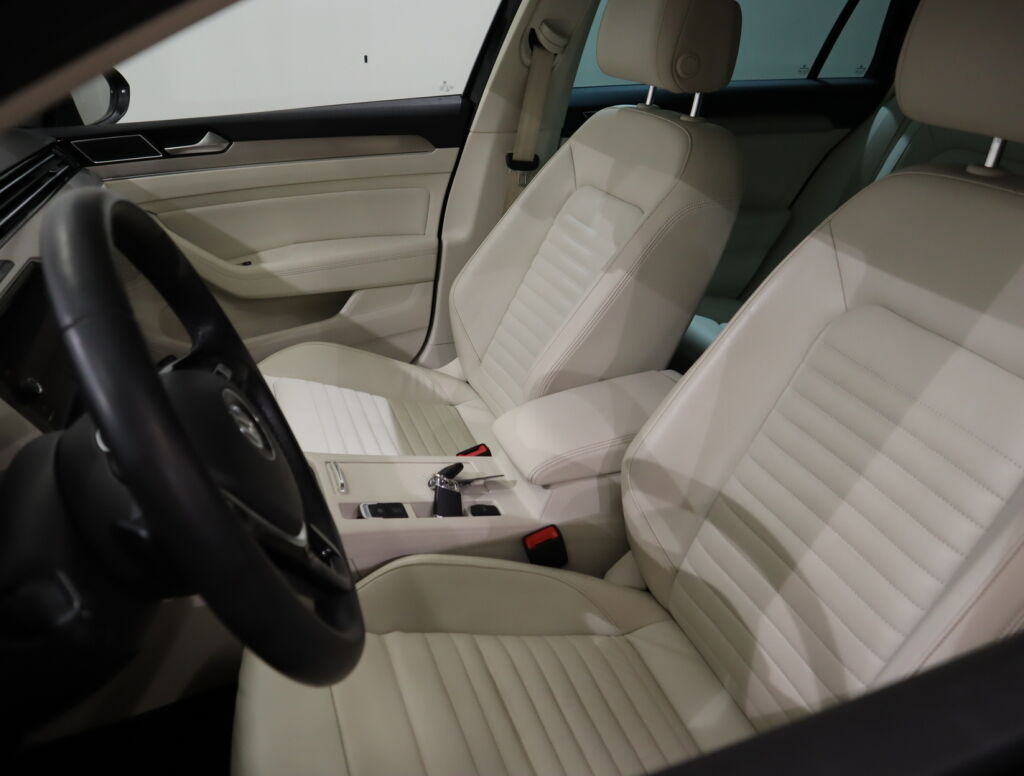 Volkswagen Passat 2018 Harmaa