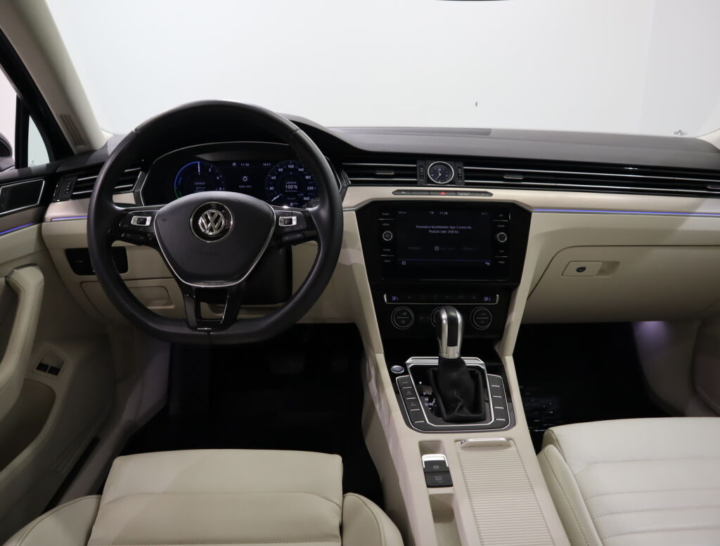 Volkswagen Passat 2018 Harmaa