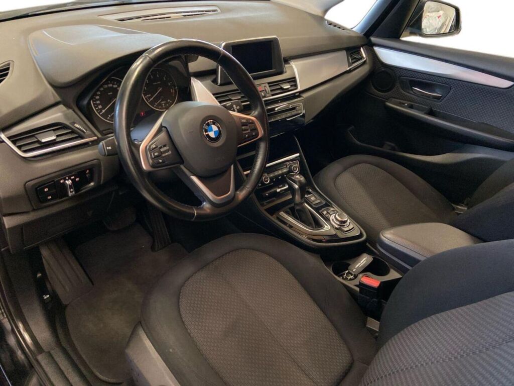 BMW 218 2015 Musta