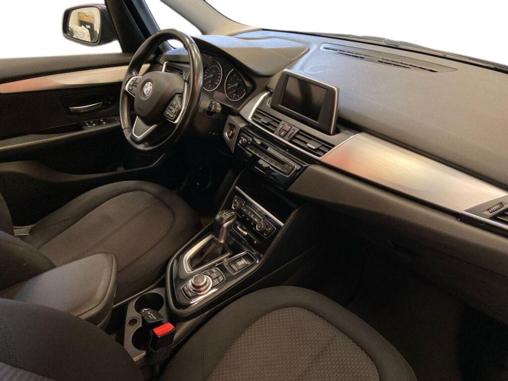 BMW 218 2015 Musta