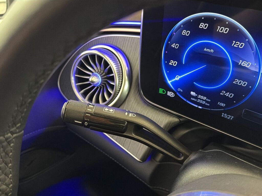 Mercedes-Benz EQE 2022 Valkoinen