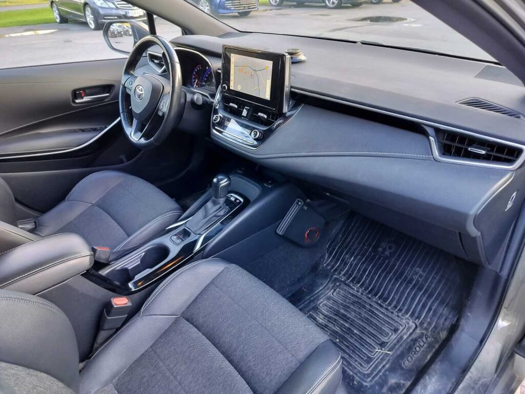 Toyota Corolla 2022 Ruskea (beige)