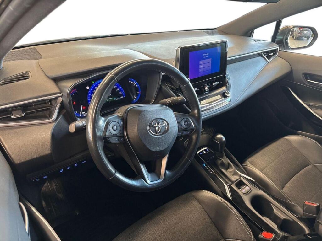 Toyota Corolla 2022 Ruskea (beige)