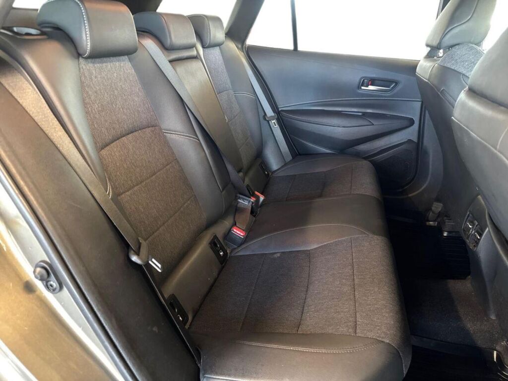 Toyota Corolla 2022 Ruskea (beige)