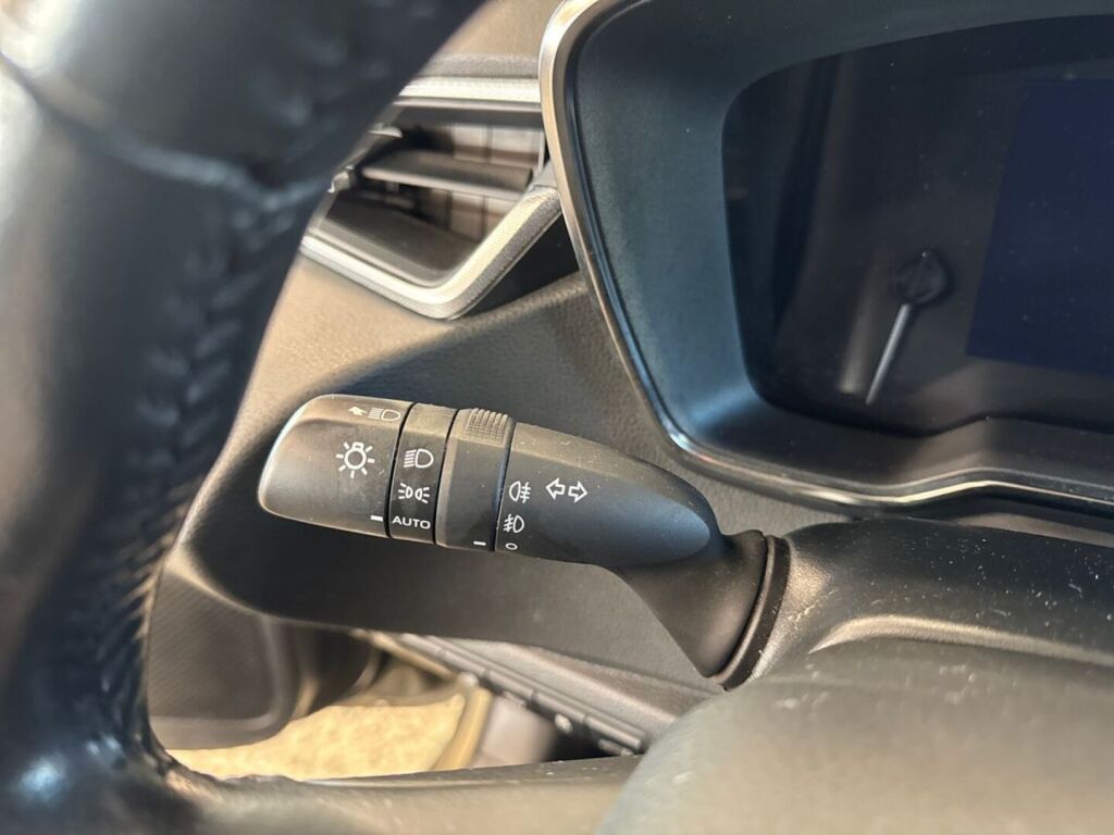 Toyota Corolla 2022 Ruskea (beige)