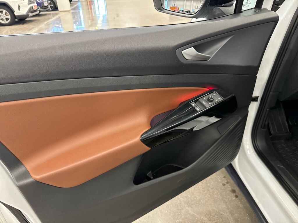 Volkswagen ID.4 2020 Valkoinen