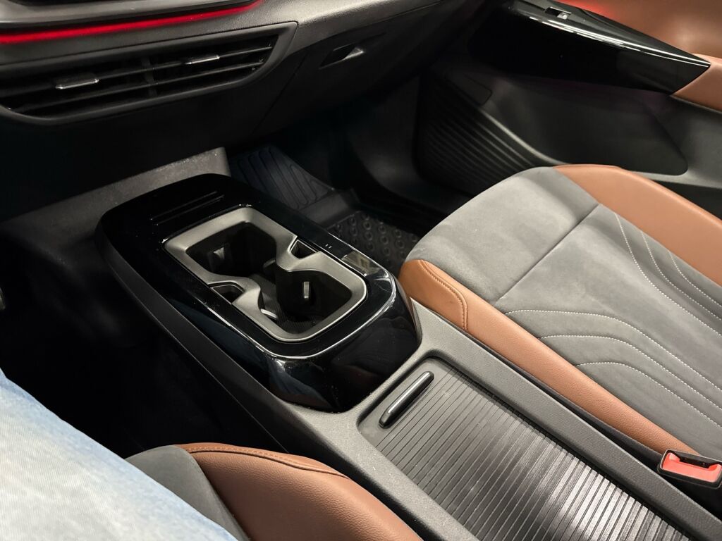 Volkswagen ID.4 2020 Valkoinen