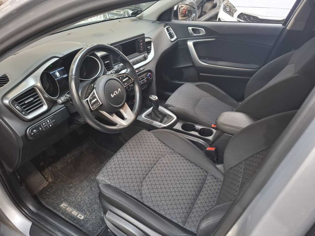 Kia Ceed 2022 Hopea