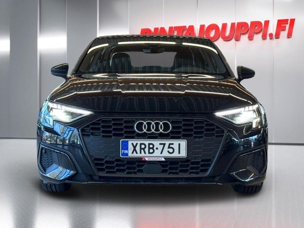 Audi A3 2022 Musta