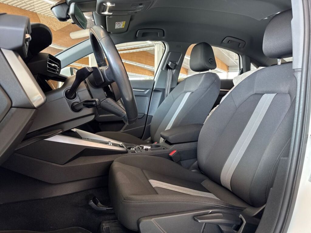 Audi A3 2022 Valkoinen