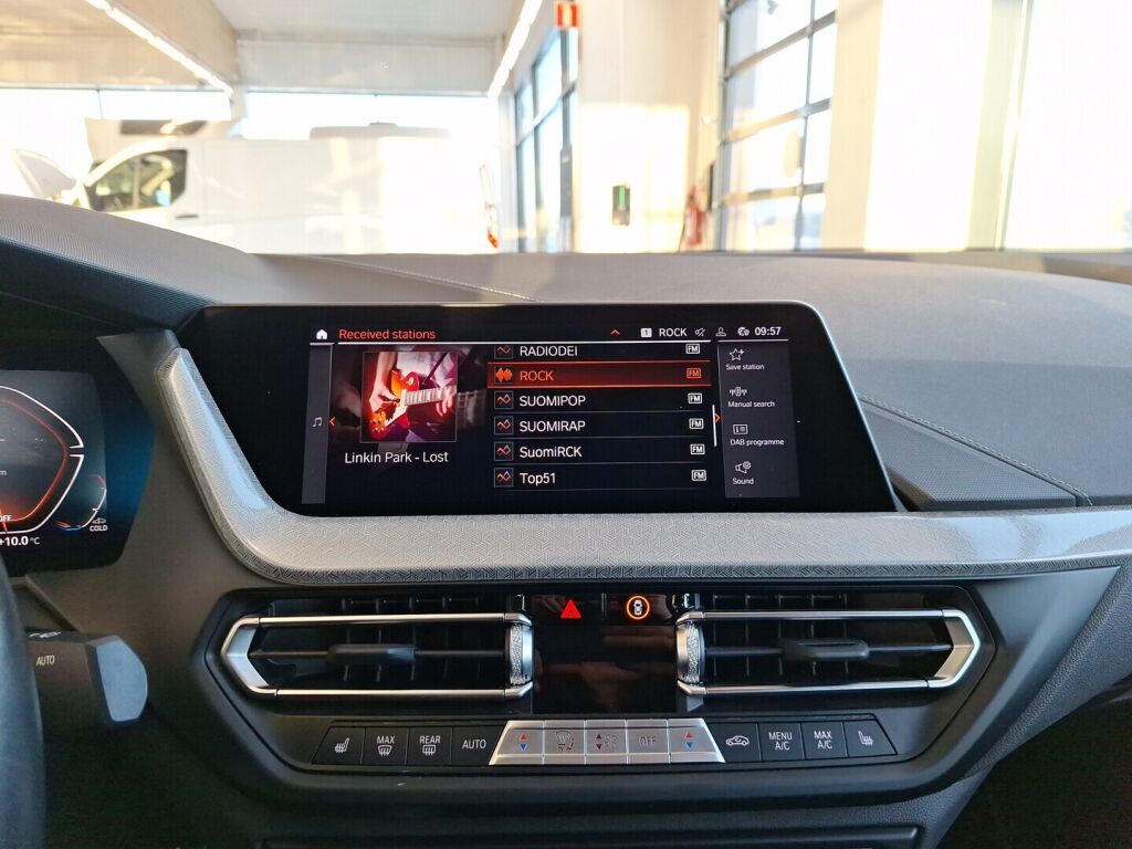 BMW 218 2022 Valkoinen