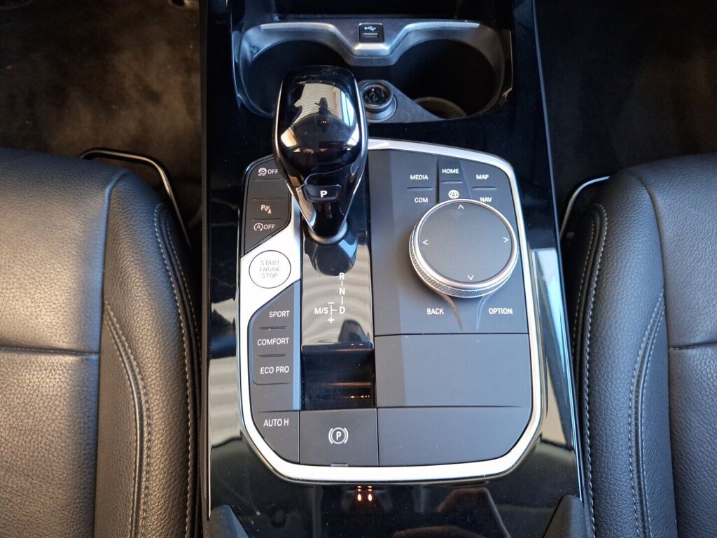 BMW 218 2022 Valkoinen