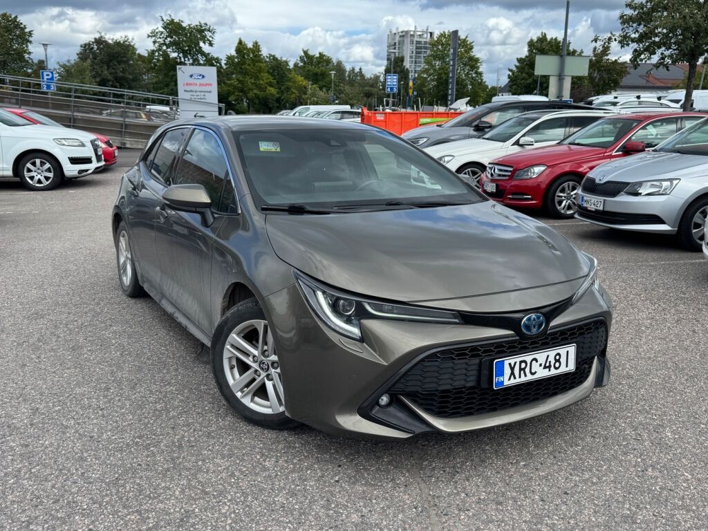 Toyota Corolla 2022 Ruskea (beige)