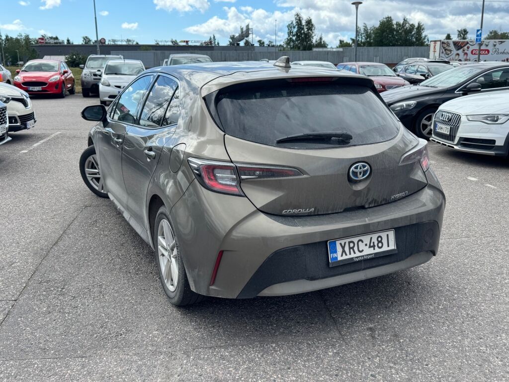 Toyota Corolla 2022 Ruskea (beige)