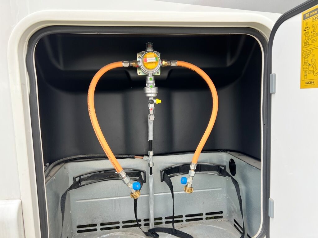 Rapido S8 886F Scandinavian Exclusive Autom 2022 Valkoinen