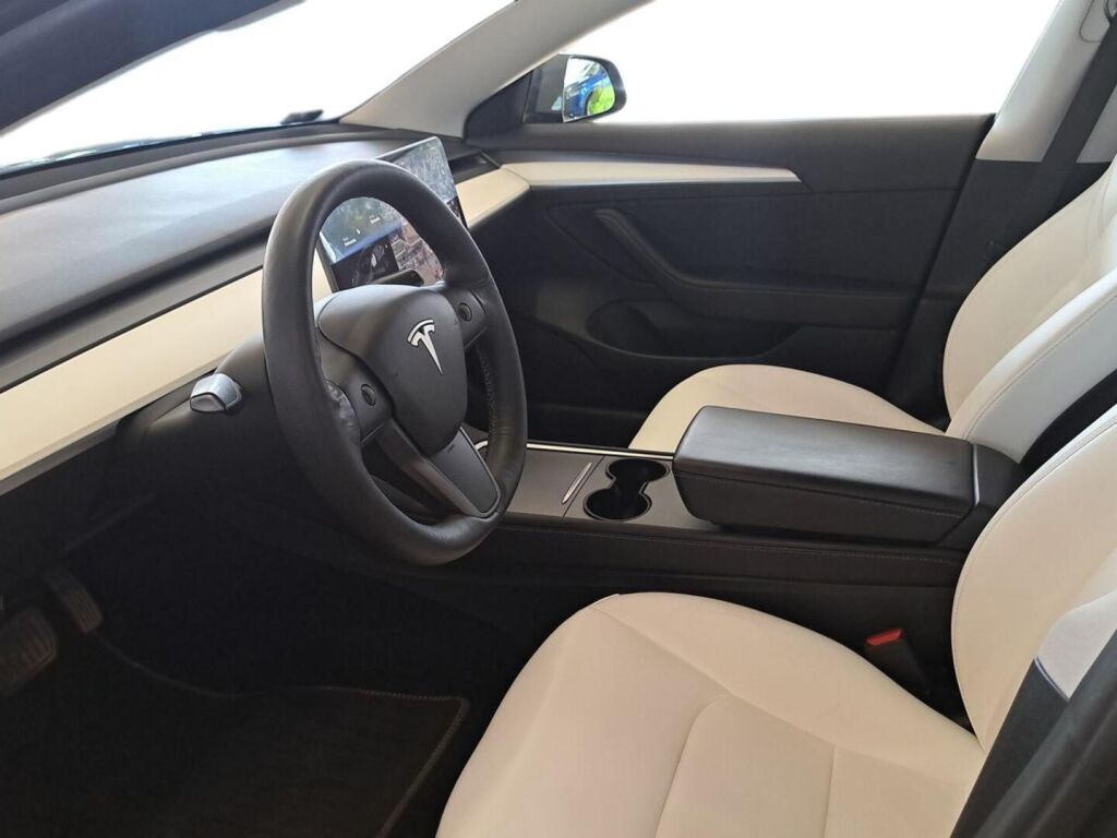 Tesla Model 3 Standard Range Plus 2021, bild 7/28