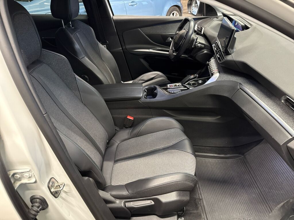 Peugeot 3008 2022 Valkoinen