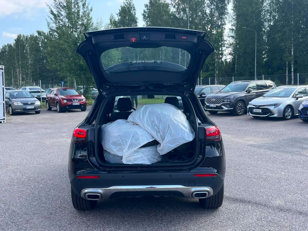 Mercedes-Benz GLA 2022 Musta