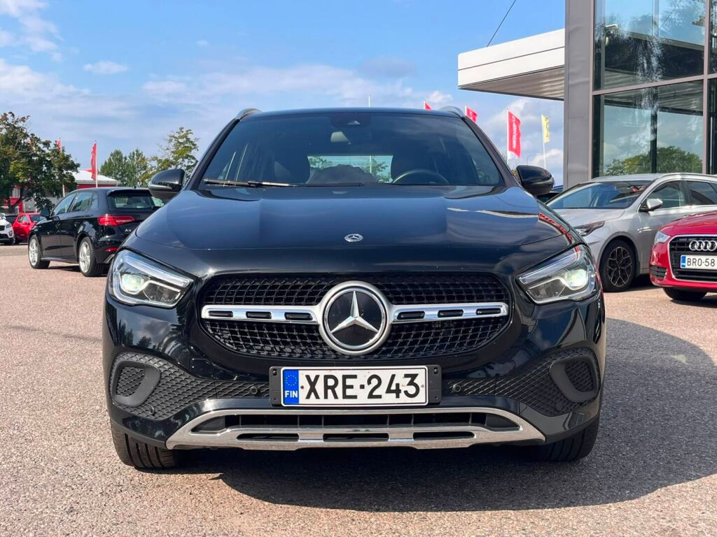 Mercedes-Benz GLA 2022 Musta