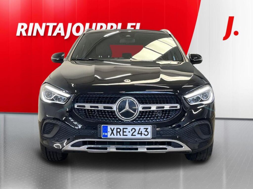 Mercedes-Benz GLA 2022 Musta