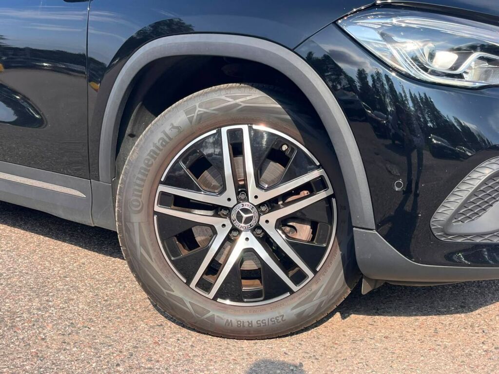 Mercedes-Benz GLA 2022 Musta