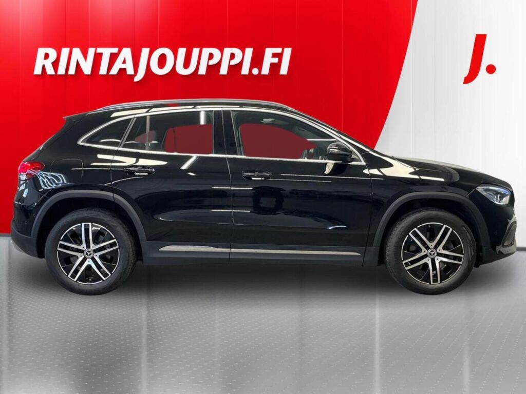 Mercedes-Benz GLA 2022 Musta