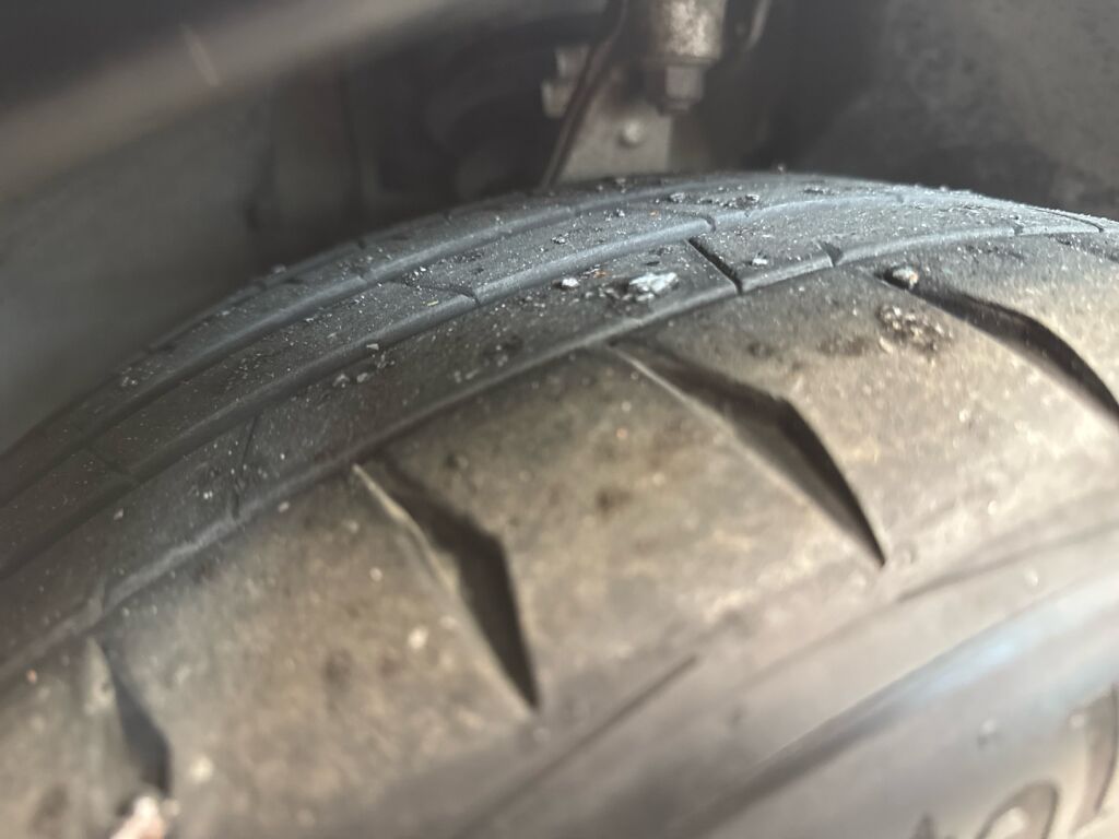 Volvo V90 2022 Musta