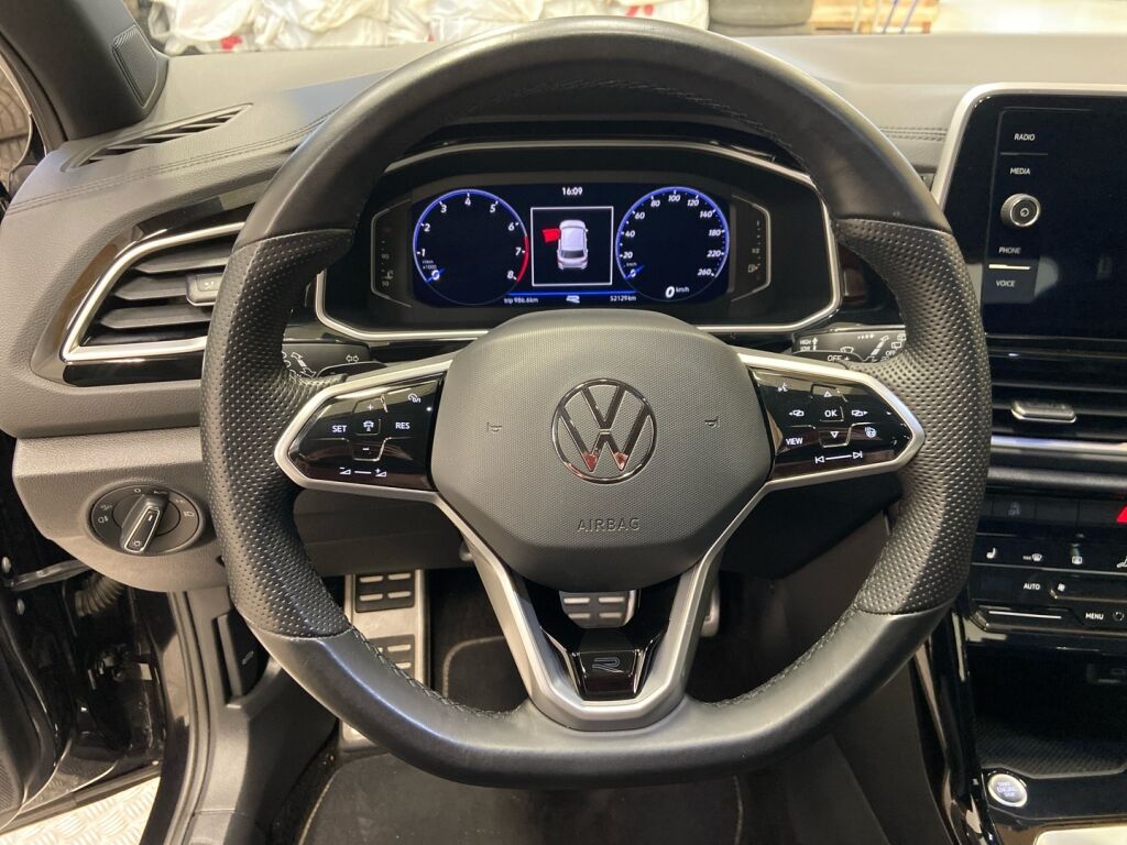 Volkswagen T-Roc 2022 Musta