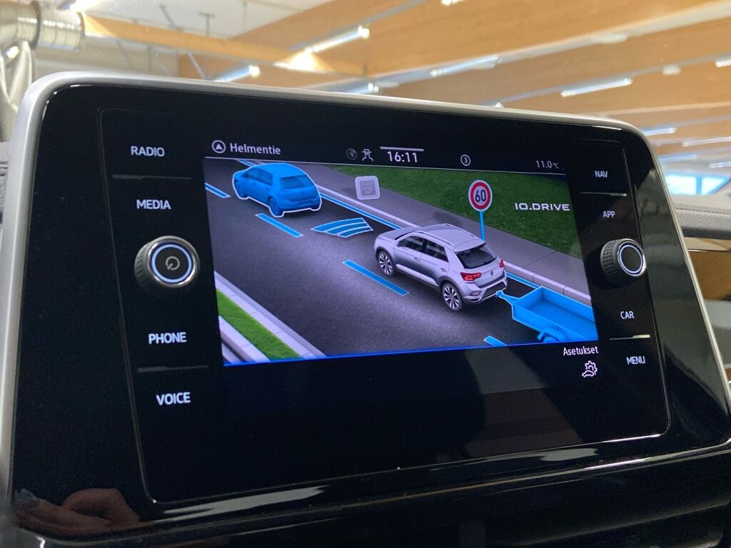 Volkswagen T-Roc 2022 Musta