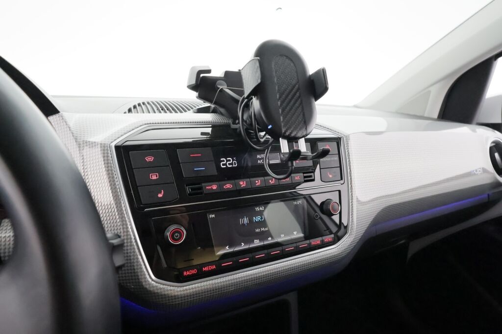 Volkswagen up! 2018 Valkoinen