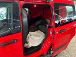Ford Transit Courier 2022 Punainen