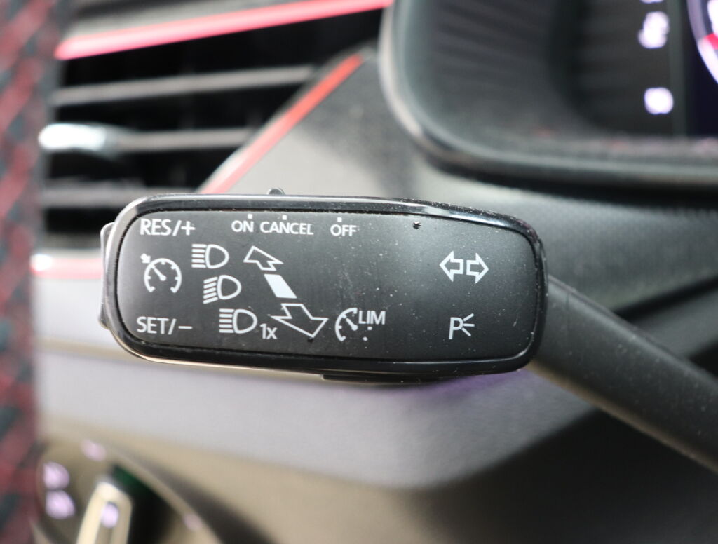 Skoda Scala 2020 Harmaa