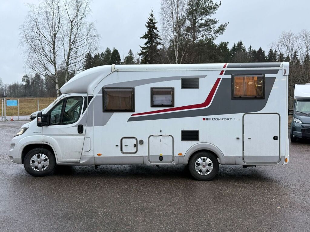 LMC Comfort T 672 G 2020 Valkoinen