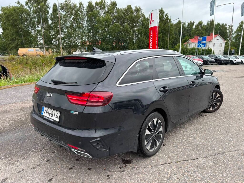 Kia Ceed 2021 Musta