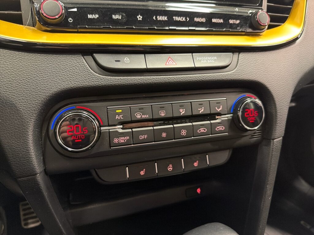 Kia XCeed 2020 Musta