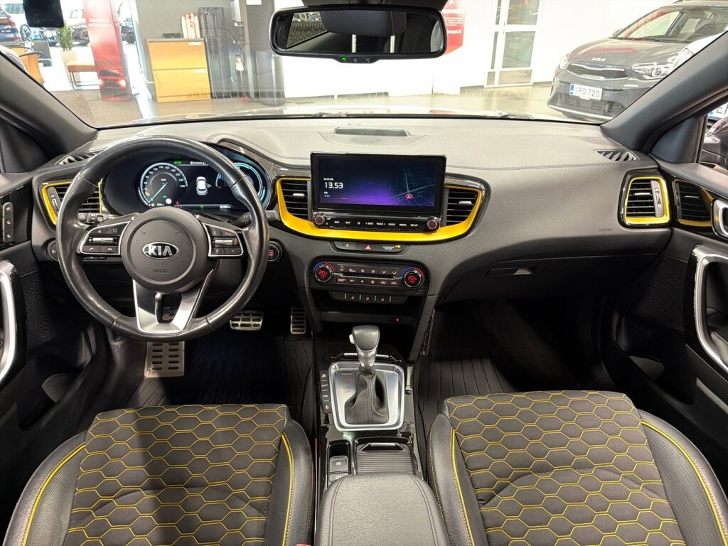 Kia XCeed 2020 Musta