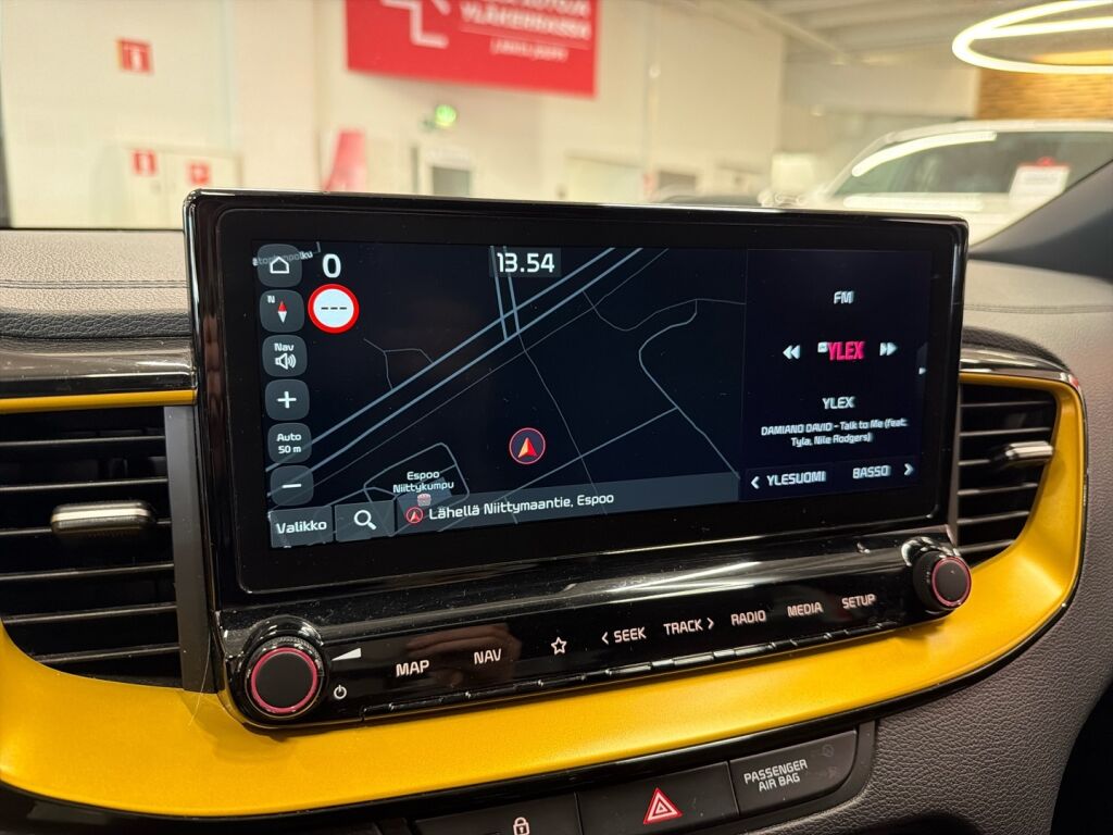 Kia XCeed 2020 Musta