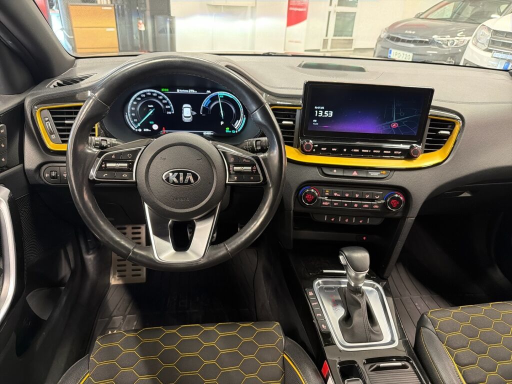 Kia XCeed 2020 Musta