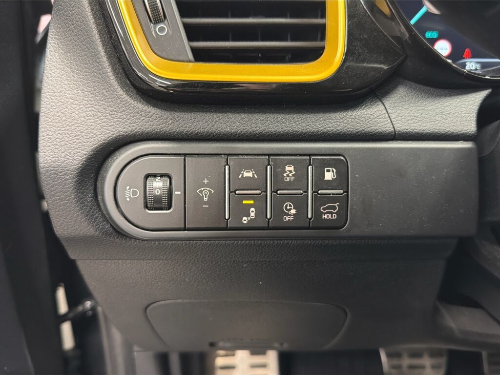 Kia XCeed 2020 Musta