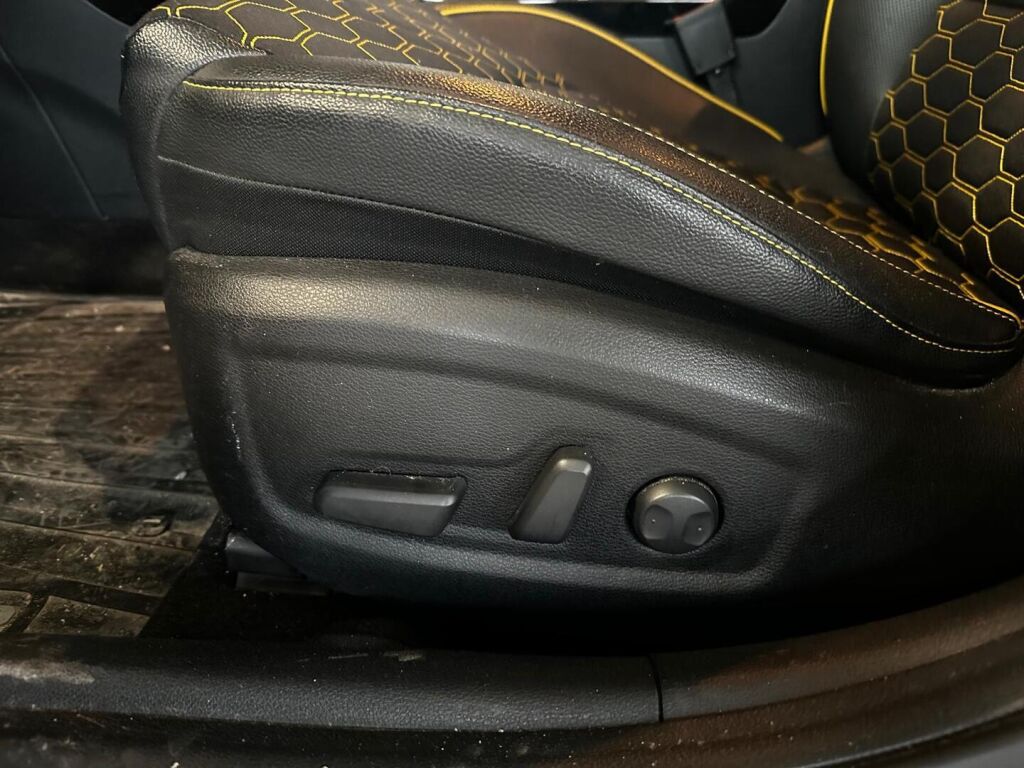 Kia XCeed 2020 Musta