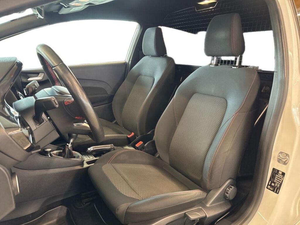 Ford Fiesta Van 2020 Valkoinen