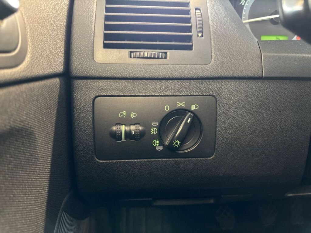 Skoda Fabia Combi 2007 Harmaa