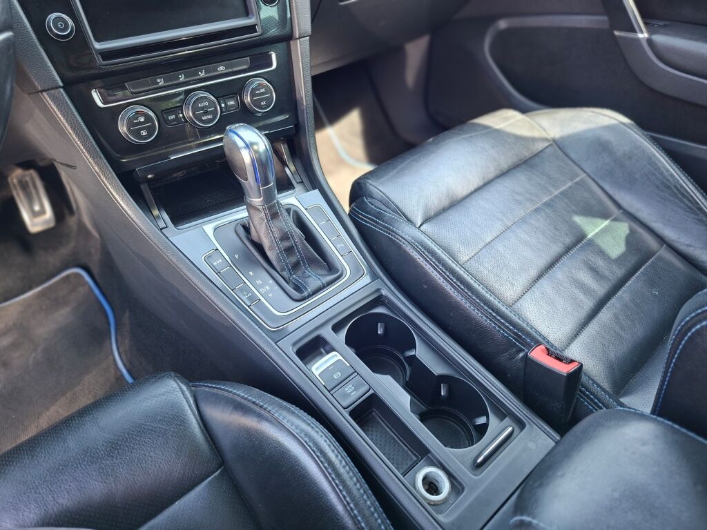 Volkswagen Golf 2016 Hopea