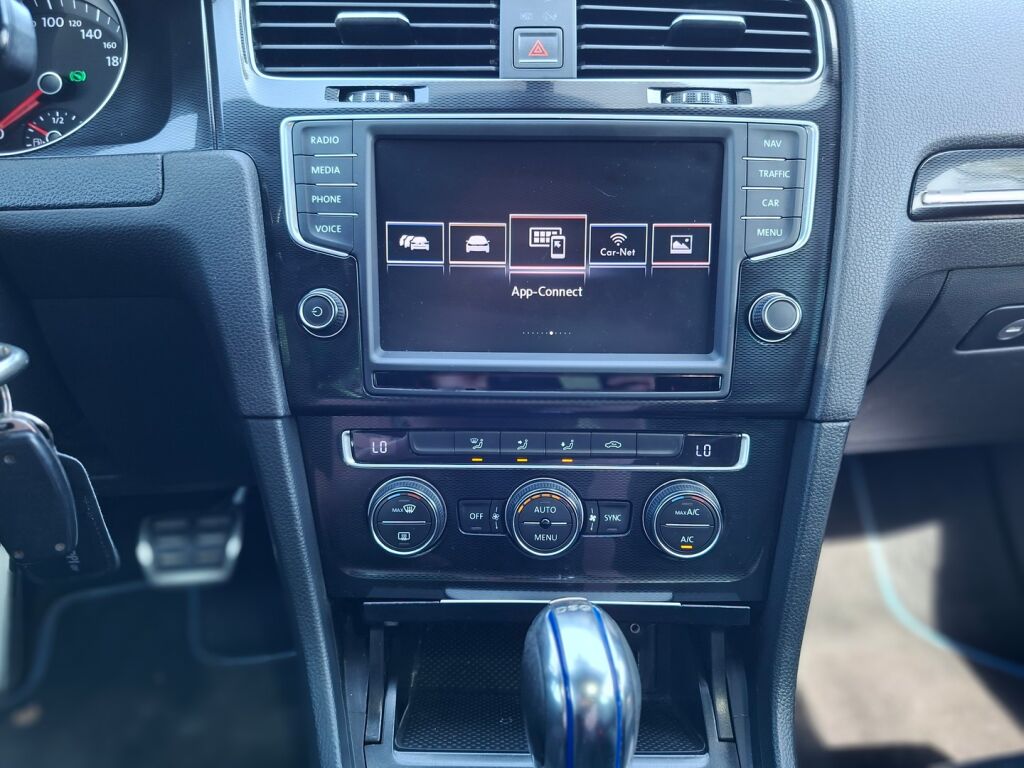 Volkswagen Golf 2016 Hopea