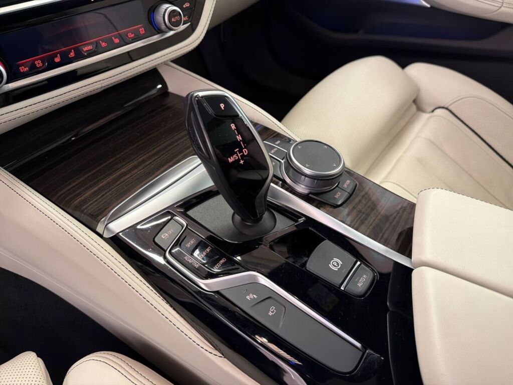 BMW 540 2019 Harmaa