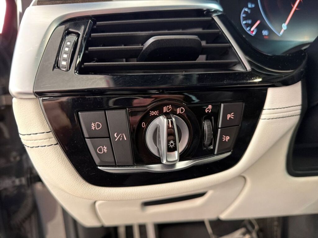 BMW 540 2019 Harmaa